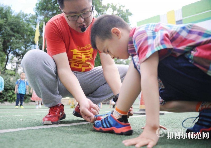 江西男生讀幼師學(xué)校學(xué)什么專(zhuān)業(yè)好