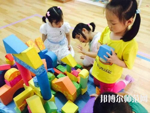 成都2020年幼師學校什么專業(yè)適合女生