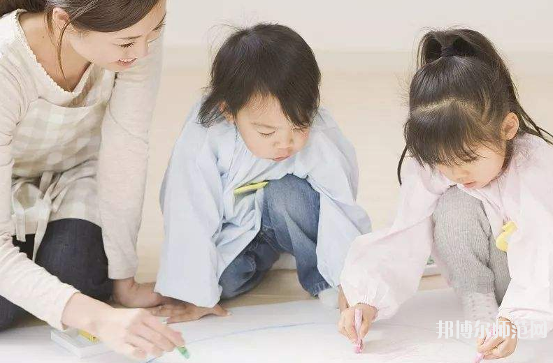 十堰2020年讀幼師學校讀什么專業(yè)好