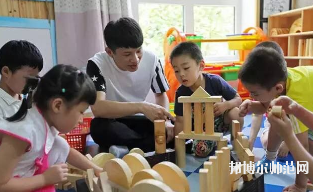 白銀2020年初中生讀什么幼師學(xué)校好