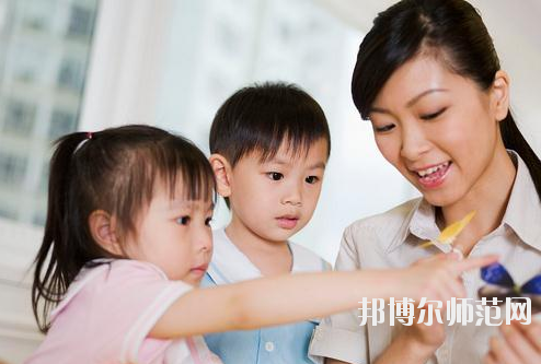 宜昌2021年幼師學(xué)校有什么專業(yè)適合女生