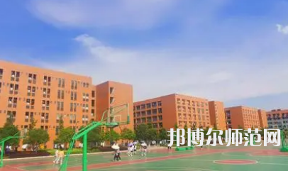 2023年懷化師范高等?？茖W(xué)校是民辦大學(xué)還是公辦