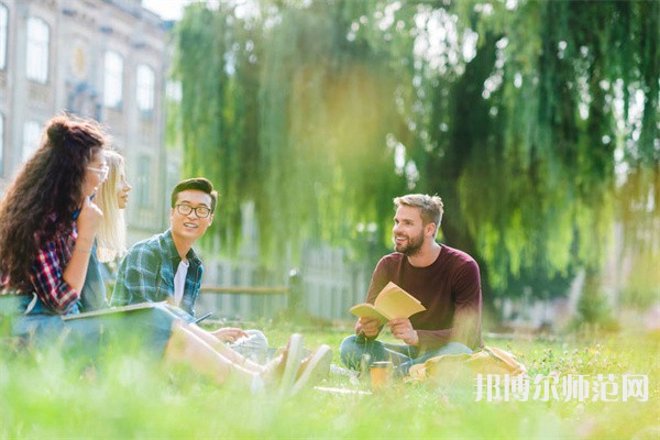 上海外國語師范大學(xué)賢達經(jīng)濟人文學(xué)院虹口校區(qū)介紹、地址